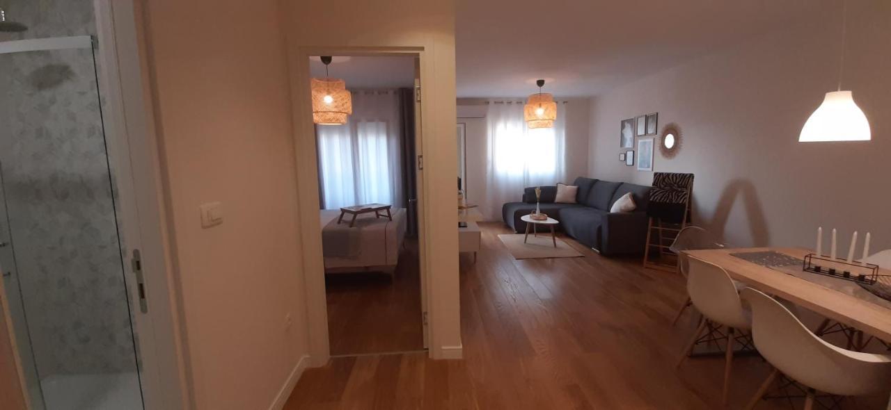 Lux Apartment Portovista Bar Exteriér fotografie