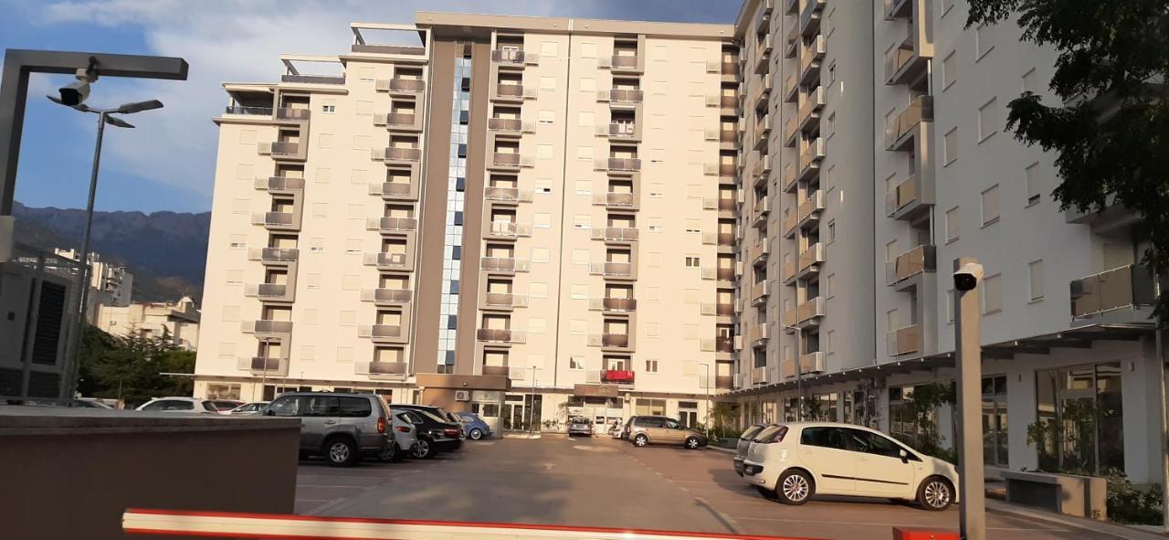 Lux Apartment Portovista Bar Exteriér fotografie